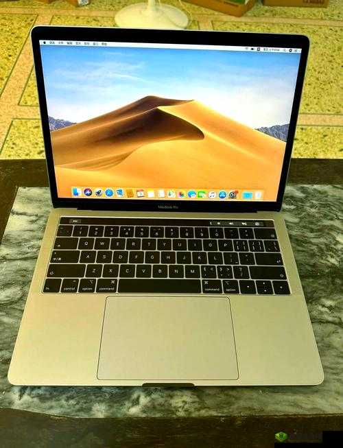 1819 岁使用 MacBook-Pro 高清呈现,这背后有怎样的故事与体验?